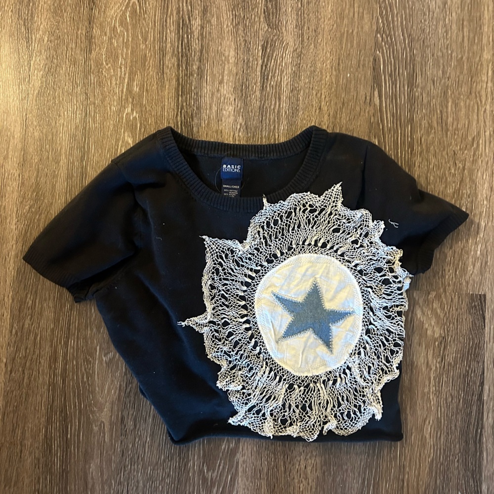 Vintage crochet knit star crop top
